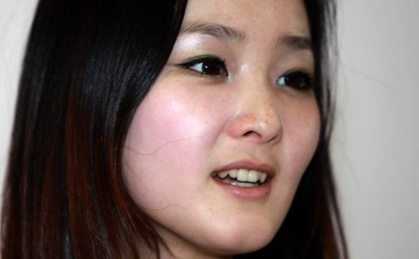 事业有成的女人，在女人的面相中拥有以下面相