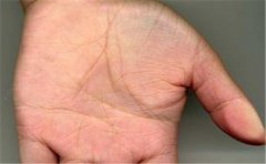 手相婚姻线虽短，但是这些特征一样会存在