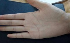 手掌纹乱的人虽然运势不太好,但性格也有优点