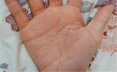 李嘉诚的手相，巨富的手相特征