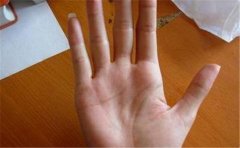 感情线起端分叉手相不常见，了解它的寓意更有