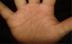 看手相漏财有什么特征