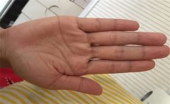 善良有爱心的手相,愿你有爱的能力也有被爱的