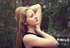 都說有苦情痣相的人 頭婚必定坎坷頗多 甚至有二婚的可能