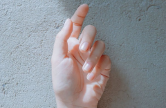 教你如何看手相分析運勢情況