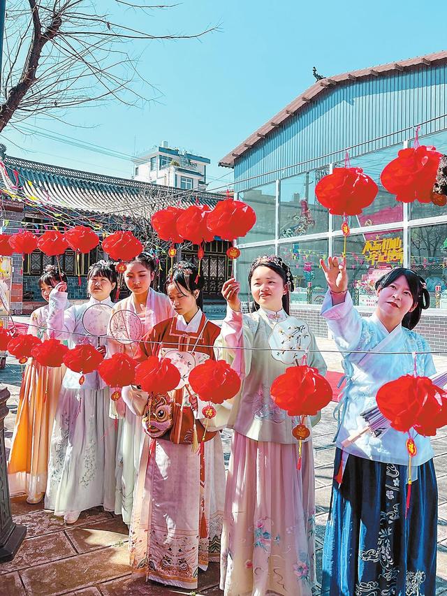 中國傳統民俗活動 中國傳統民俗活動英文